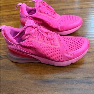 Nike Fuchsia Running Shoes